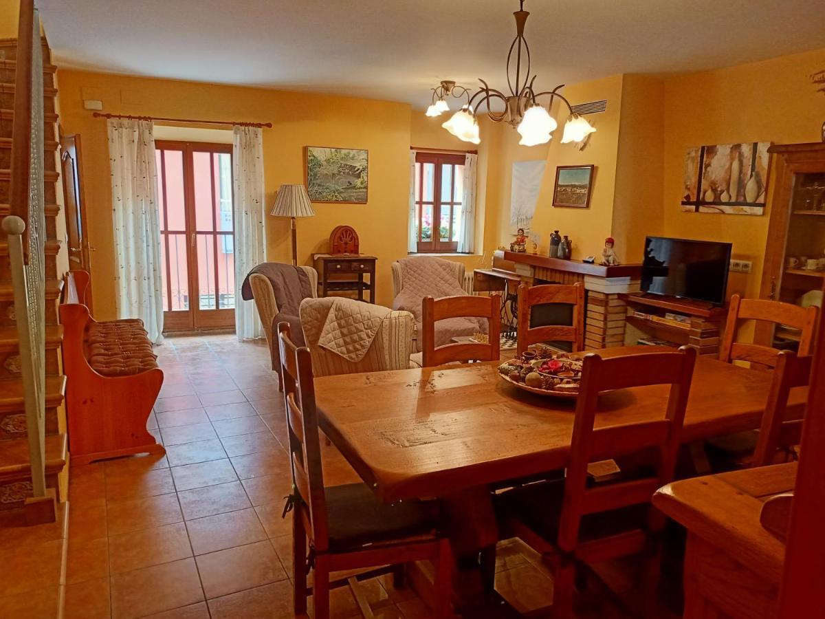 Avi Pep Villa Vilafant Buitenkant foto